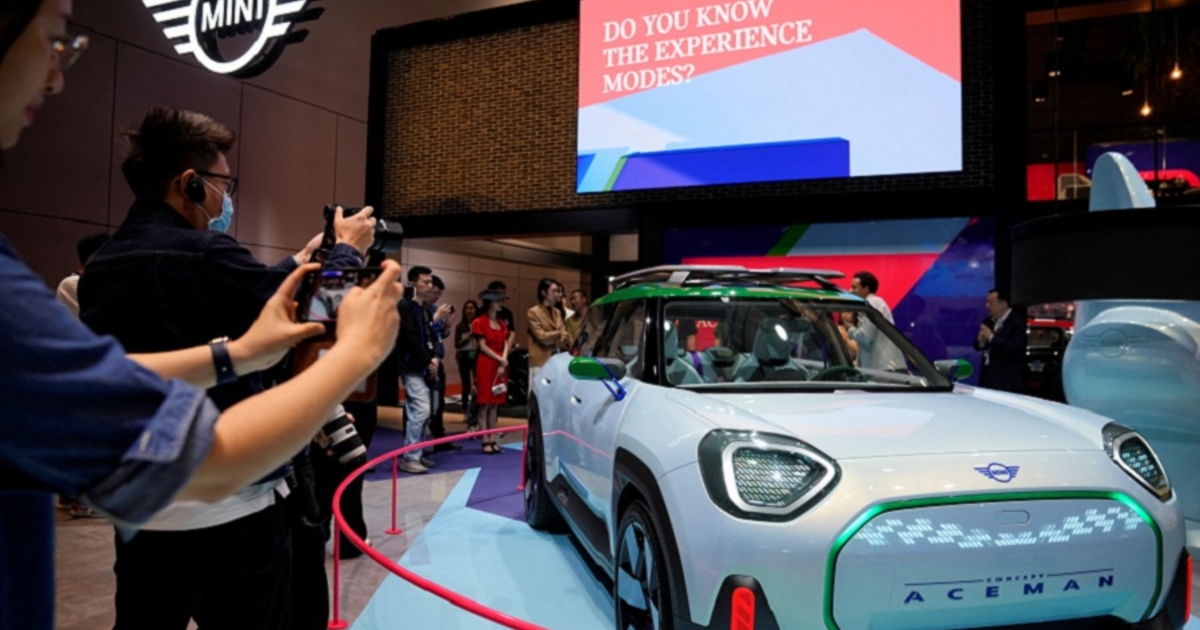 BMW's Mini apologizes for ice cream melee at Shanghai show Auto Recent
